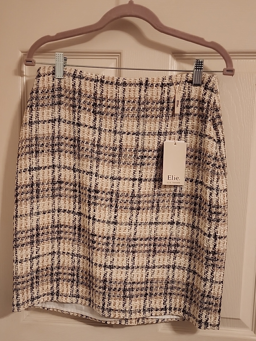 Elie Tahari Black and Cream Plaid Tweed Pencil Skirt